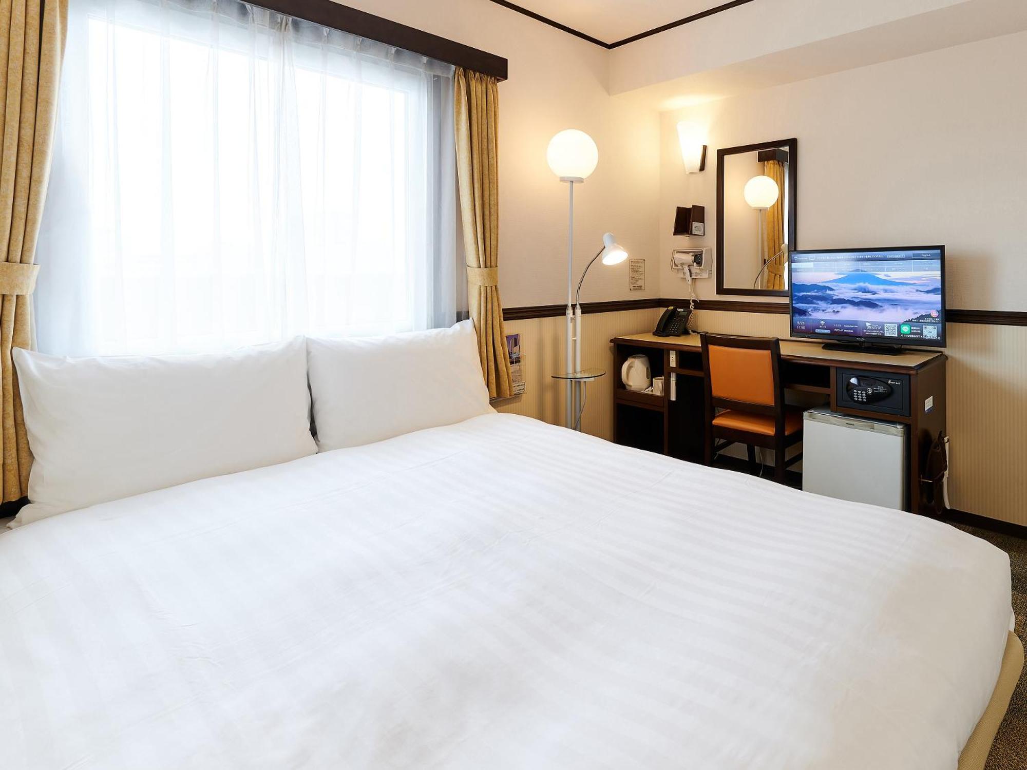 Toyoko Inn Osaka Shinsaibashi Nishi Стая снимка