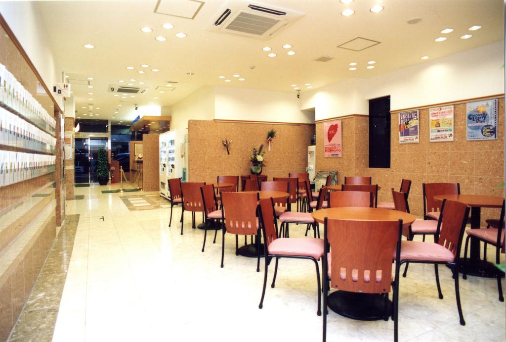 Toyoko Inn Osaka Shinsaibashi Nishi Екстериор снимка